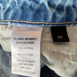 Flying Monkey Size 30